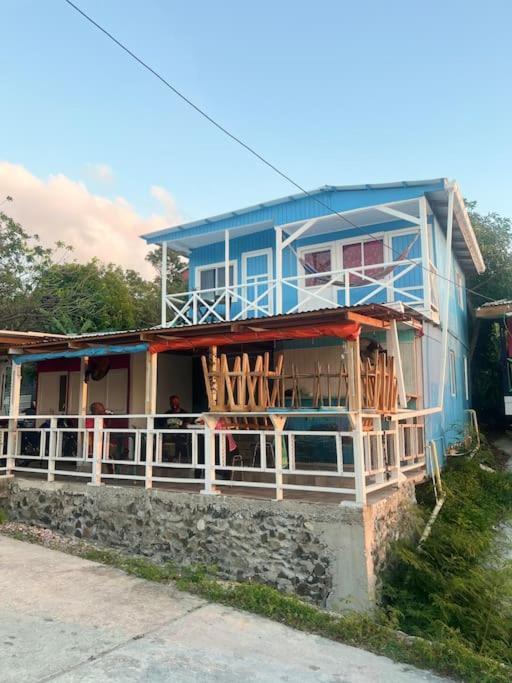 Baba'S Beach Bungalow South West Bay Dış mekan fotoğraf
